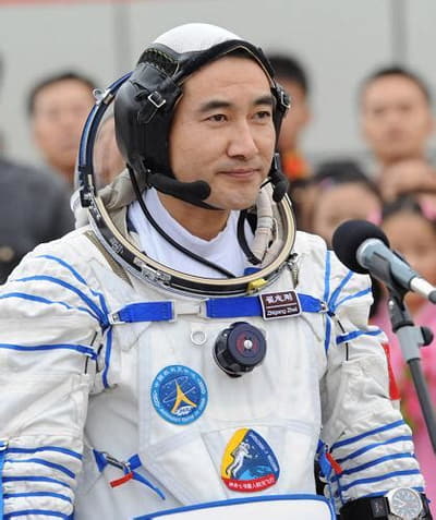 Primul astronaut chinez care a ieșit în spațiu